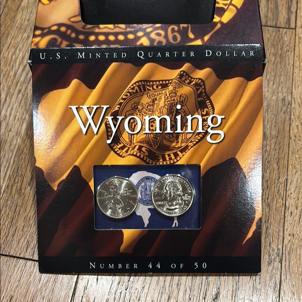 2007 Wyoming U.S. PD Minted Quarter Dollar Set - Gold & Black Packaging